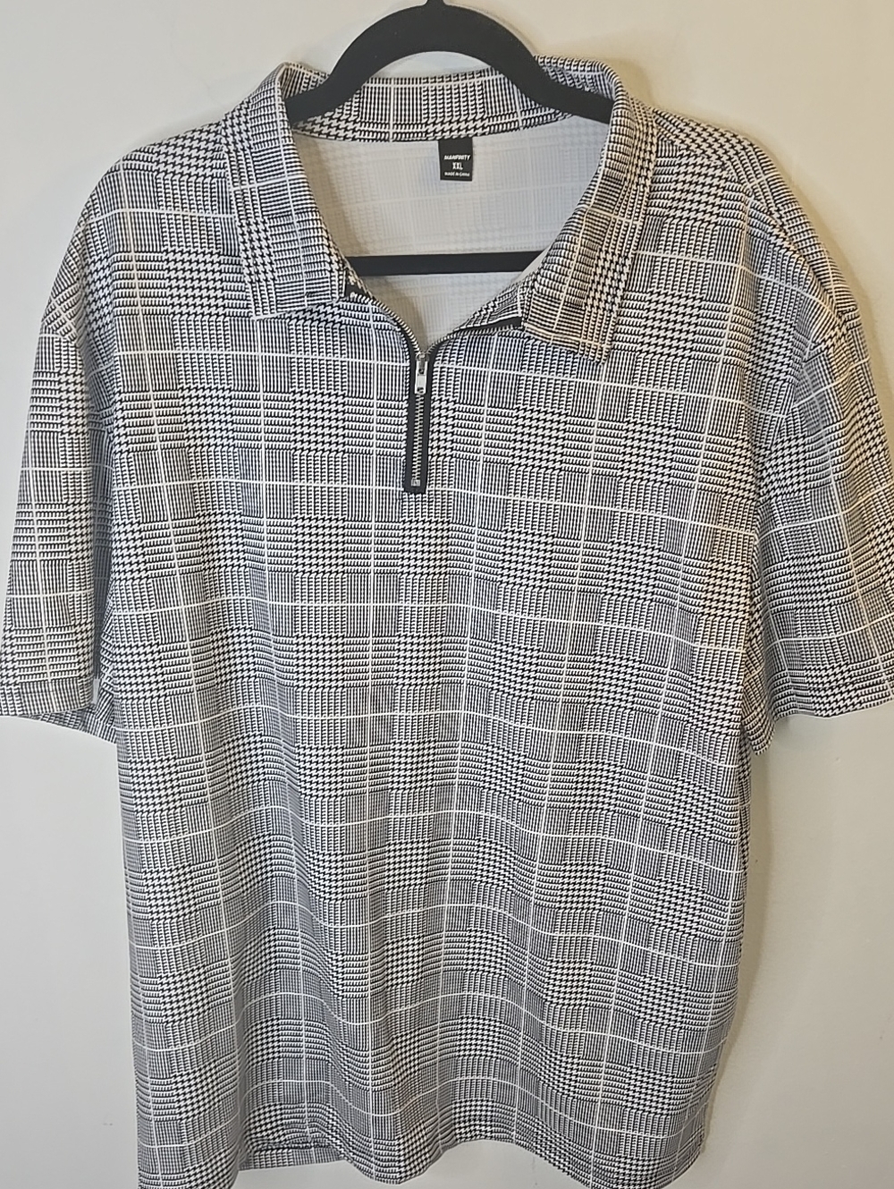 Manfinity Classic Black & White Check Zip Polo Shirt